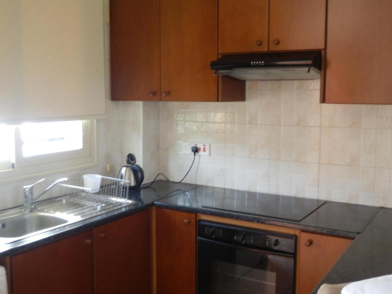 Byreva Apartments Paphos Ngoại thất bức ảnh