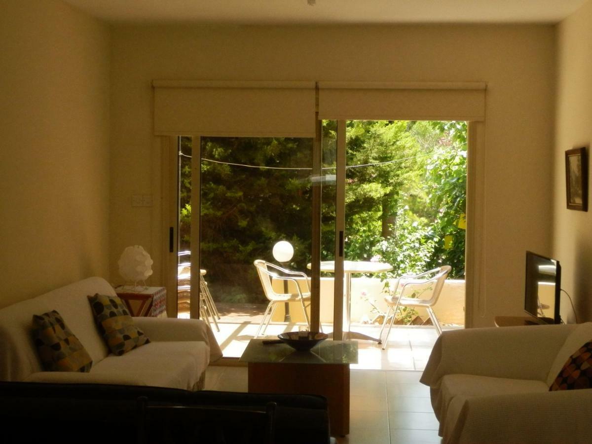 Byreva Apartments Paphos Ngoại thất bức ảnh